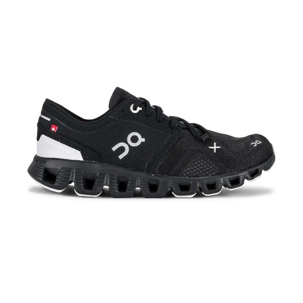 Cloud X 3 Sneaker Black